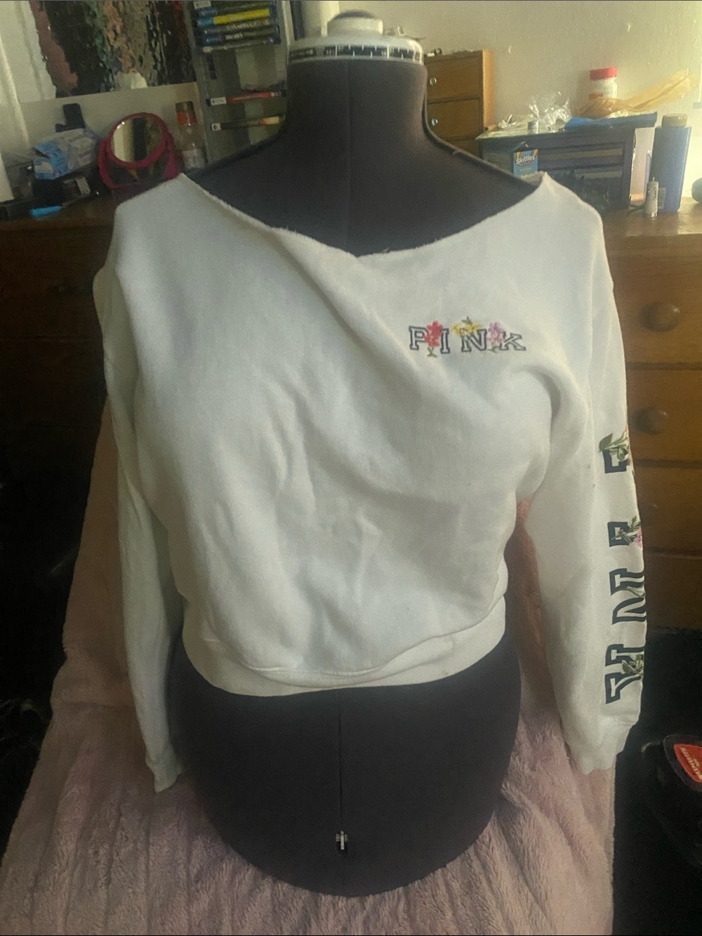 PINK Victoria's Secret White Tag Logo Sweatshirt